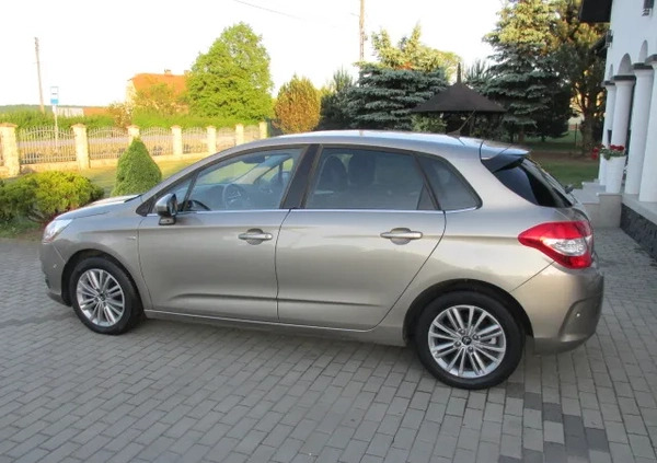 Citroen C4 cena 28900 przebieg: 77000, rok produkcji 2011 z Reda małe 326